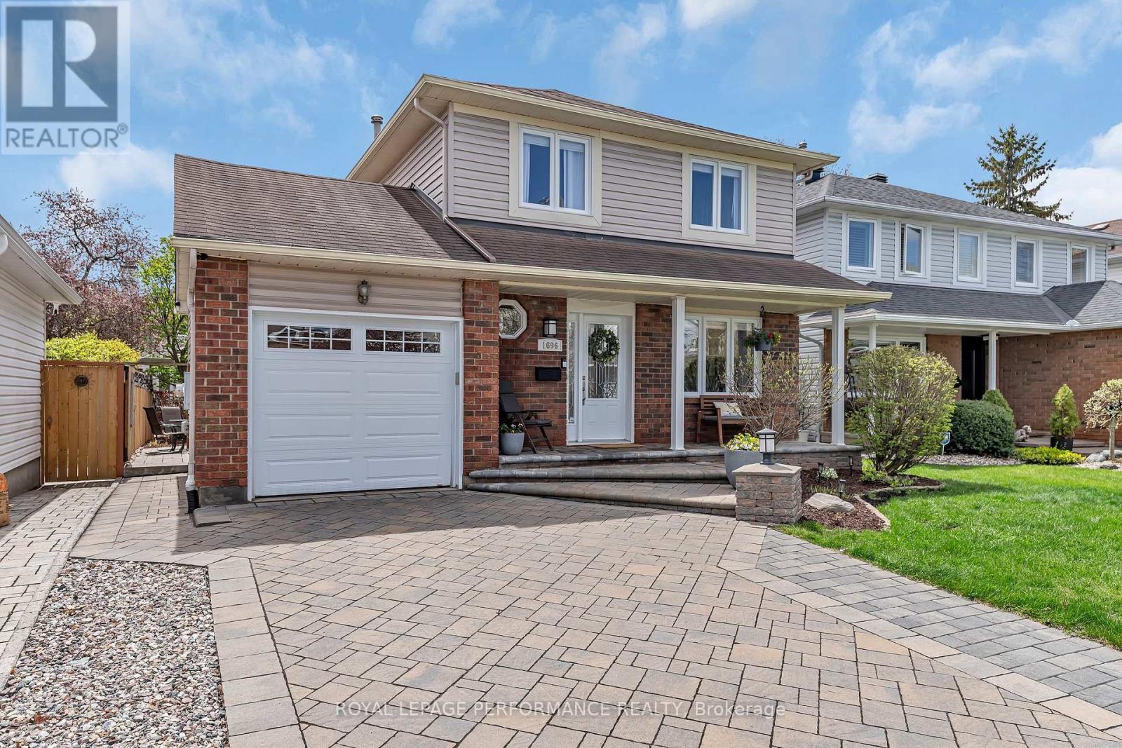 1696 TACHE WAY, Ottawa, Ontario