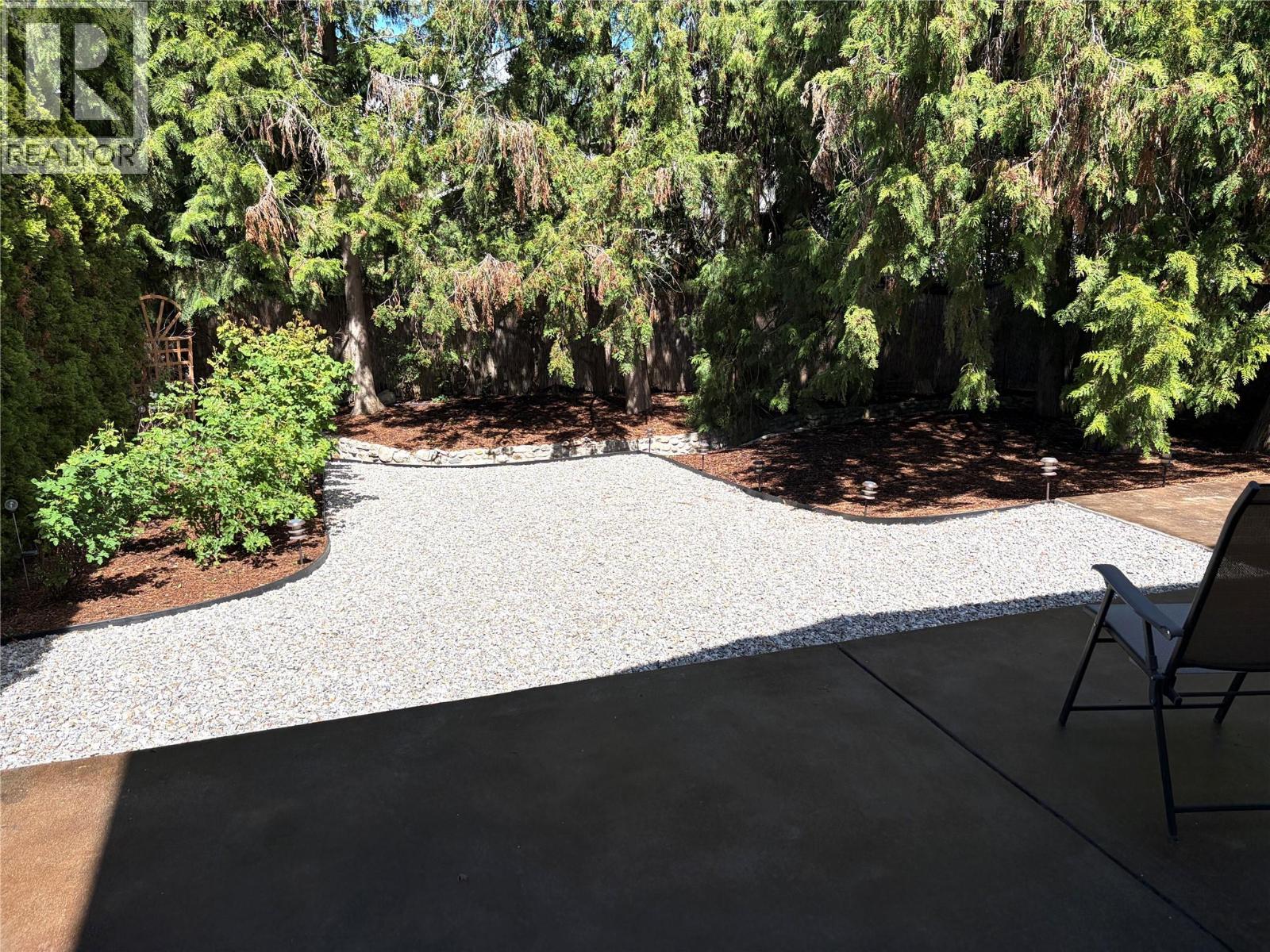 842 Raymer Road, Kelowna, British Columbia  V1W 1J8 - Photo 30 - 10387238