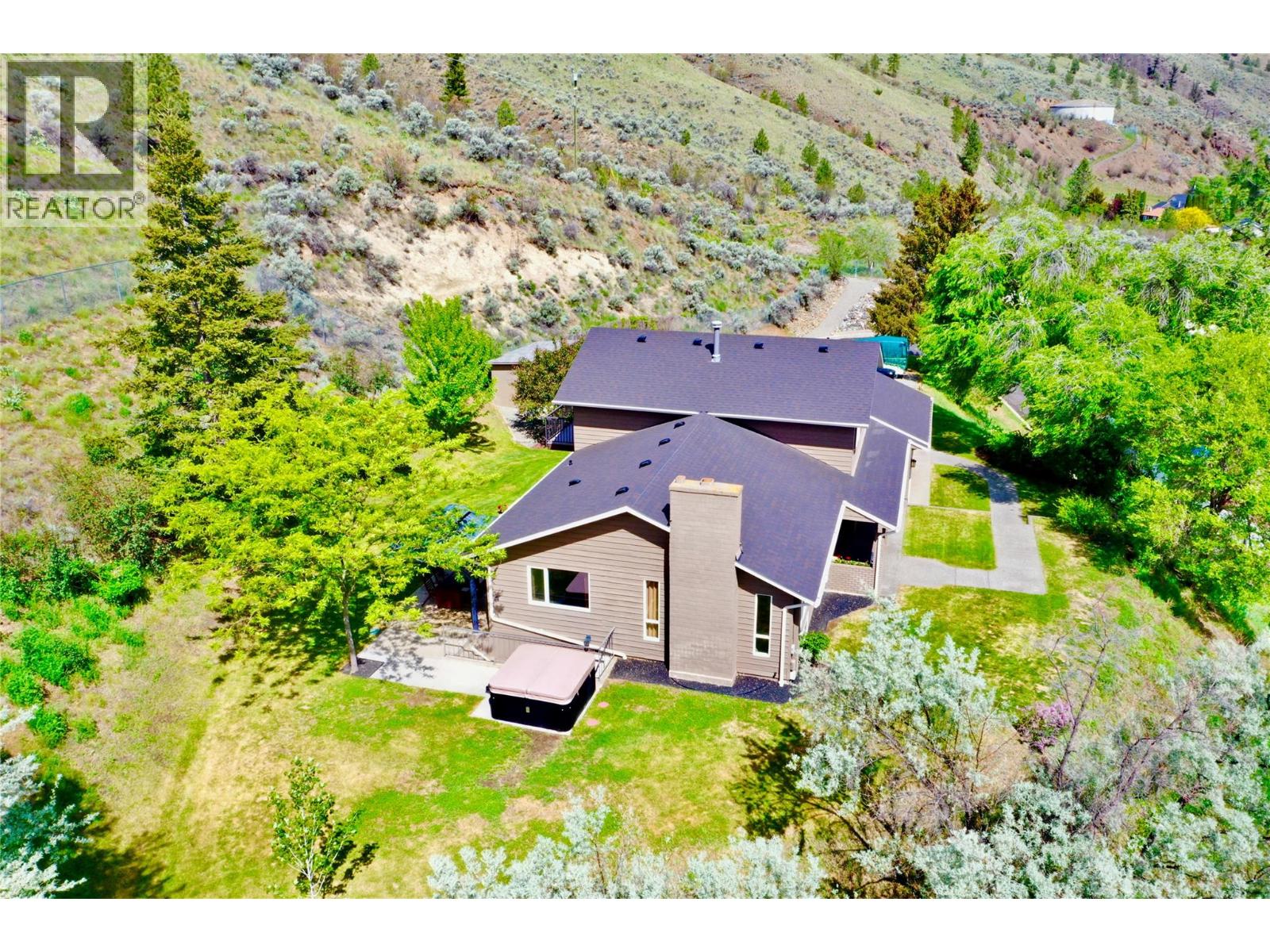 3084 Dohm Road, Kamloops, British Columbia  V2B 7L8 - Photo 9 - 10387646