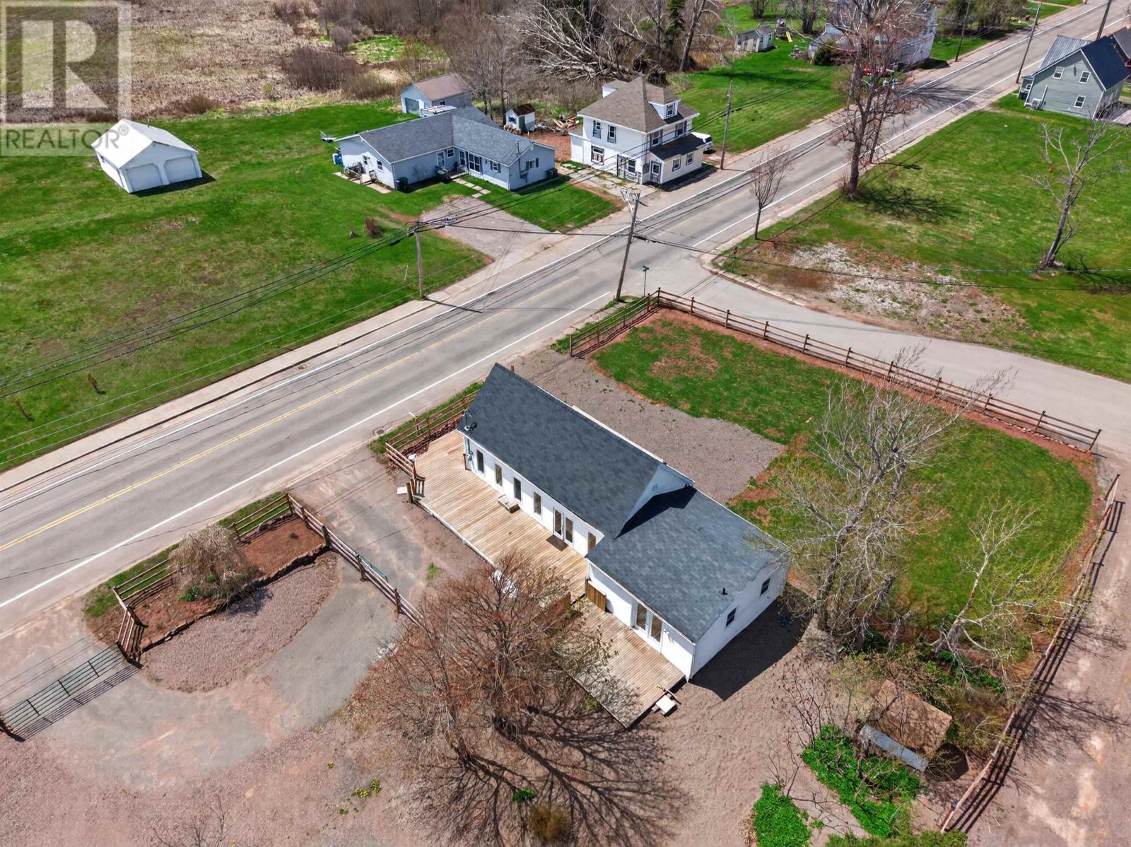 197 Main Street, Mount Stewart, Prince Edward Island  C0A 1T0 - Photo 4 - 202611323
