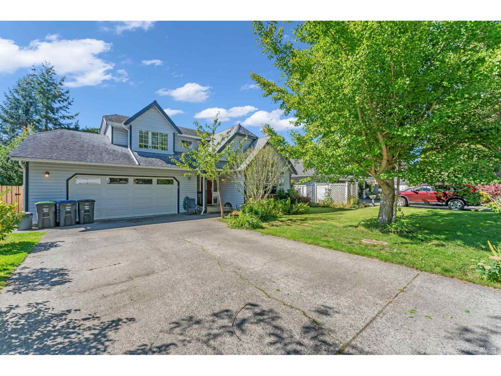 1055 163a Street, Surrey, British Columbia  V4A 8B3 - Photo 3 - R3124795