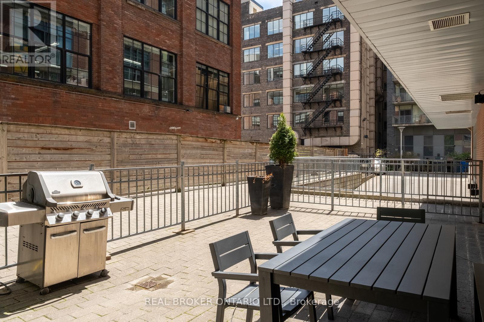 803 - 23 Brant Street, Toronto, Ontario  M5V 2L5 - Photo 28 - C13144048