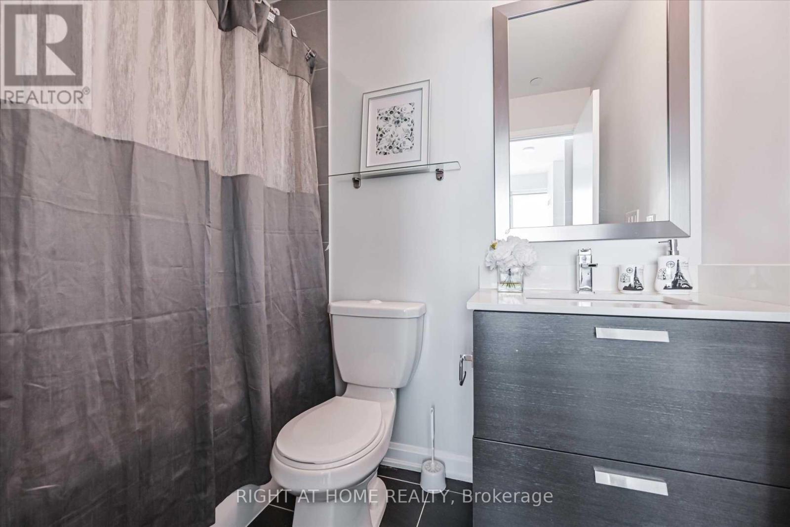 2305 - 11 Bogert Avenue, Toronto, Ontario M2N 0H4 - Photo 3 - C13144112