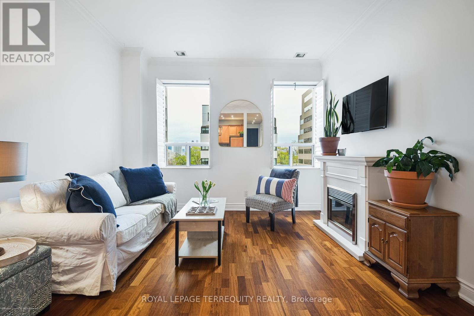 406 - 48 St Clair Avenue W, Toronto, Ontario  M4V 2Z2 - Photo 14 - C13144230