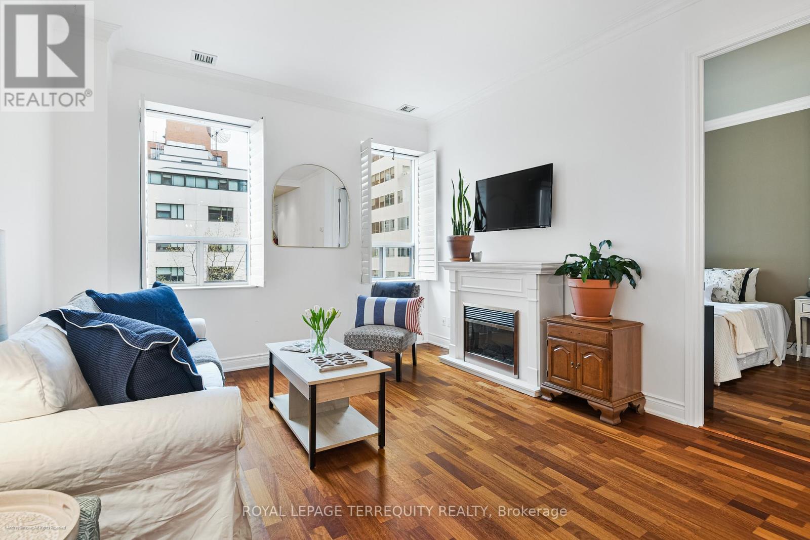 406 - 48 St Clair Avenue W, Toronto, Ontario  M4V 2Z2 - Photo 15 - C13144230