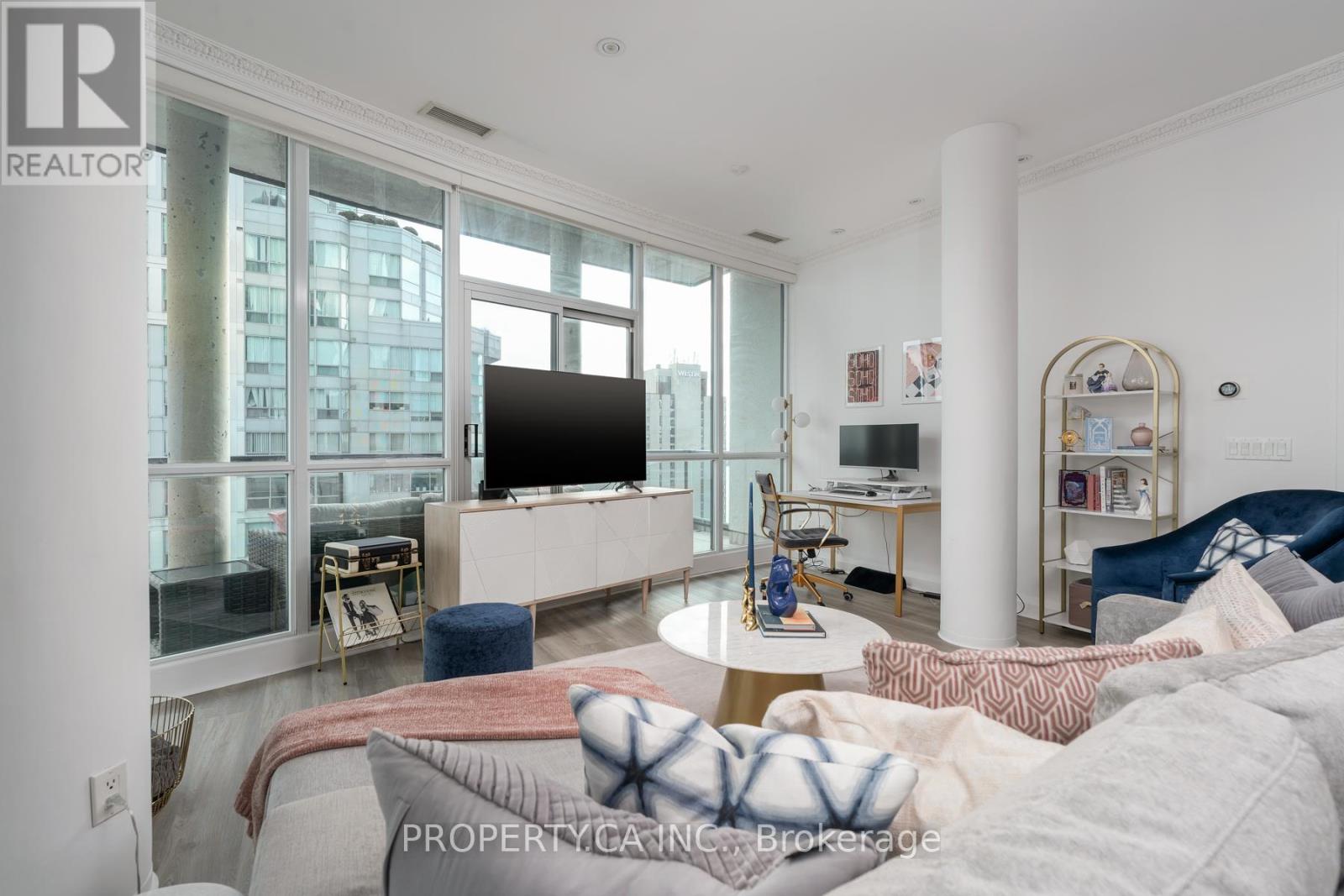 2903 - 12 Yonge Street, Toronto, Ontario  M5E 1Z9 - Photo 2 - C13144278