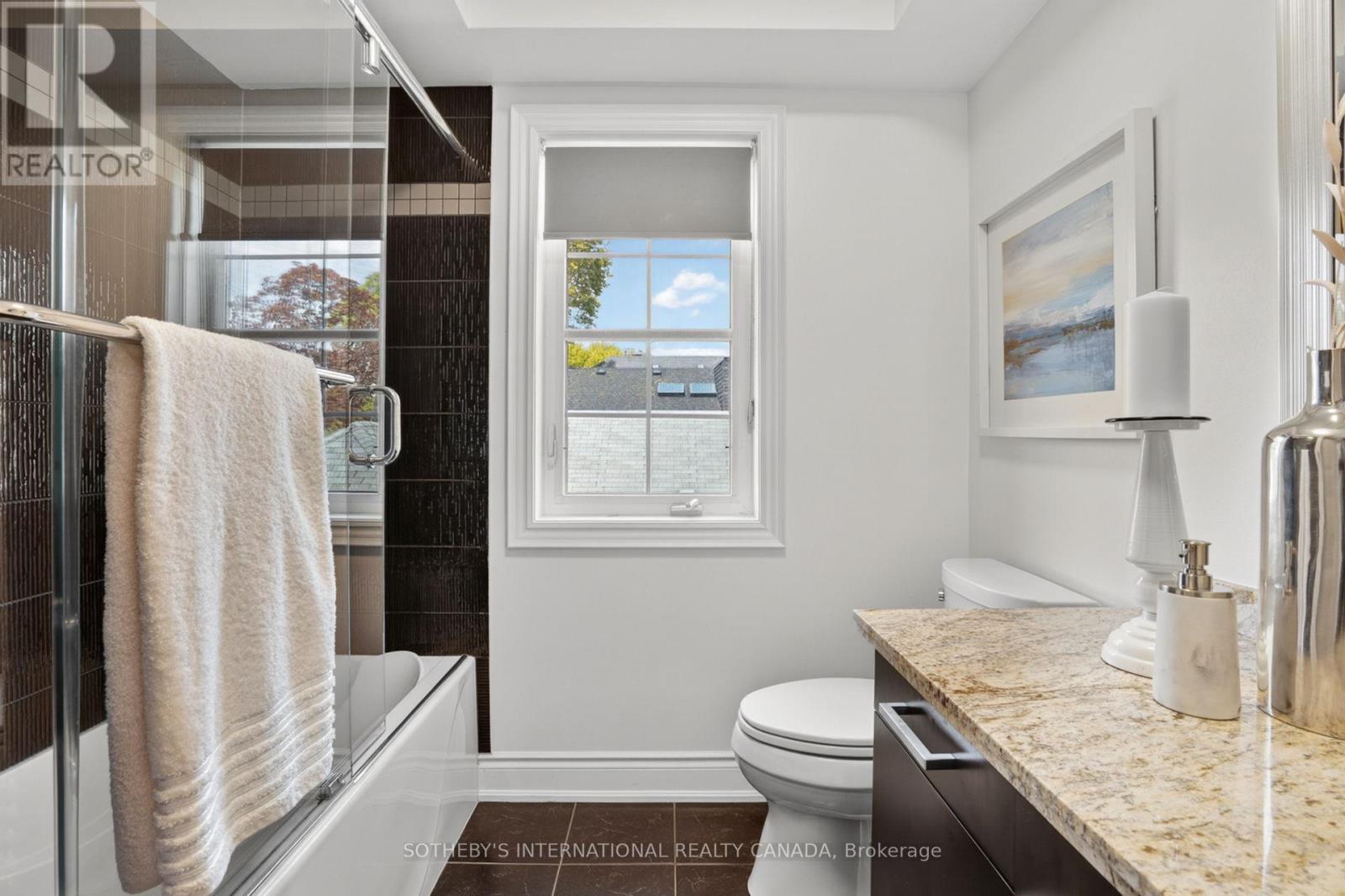 6 Tony Grande Lane, Toronto, Ontario  M6C 0A1 - Photo 26 - C13144310