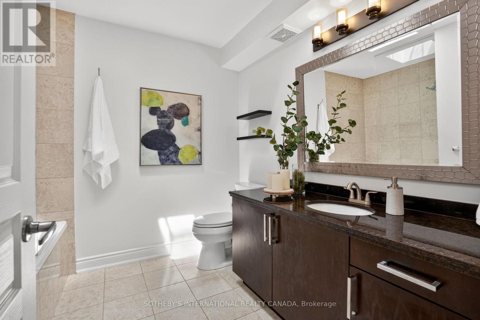 6 Tony Grande Lane, Toronto, Ontario  M6C 0A1 - Photo 36 - C13144310