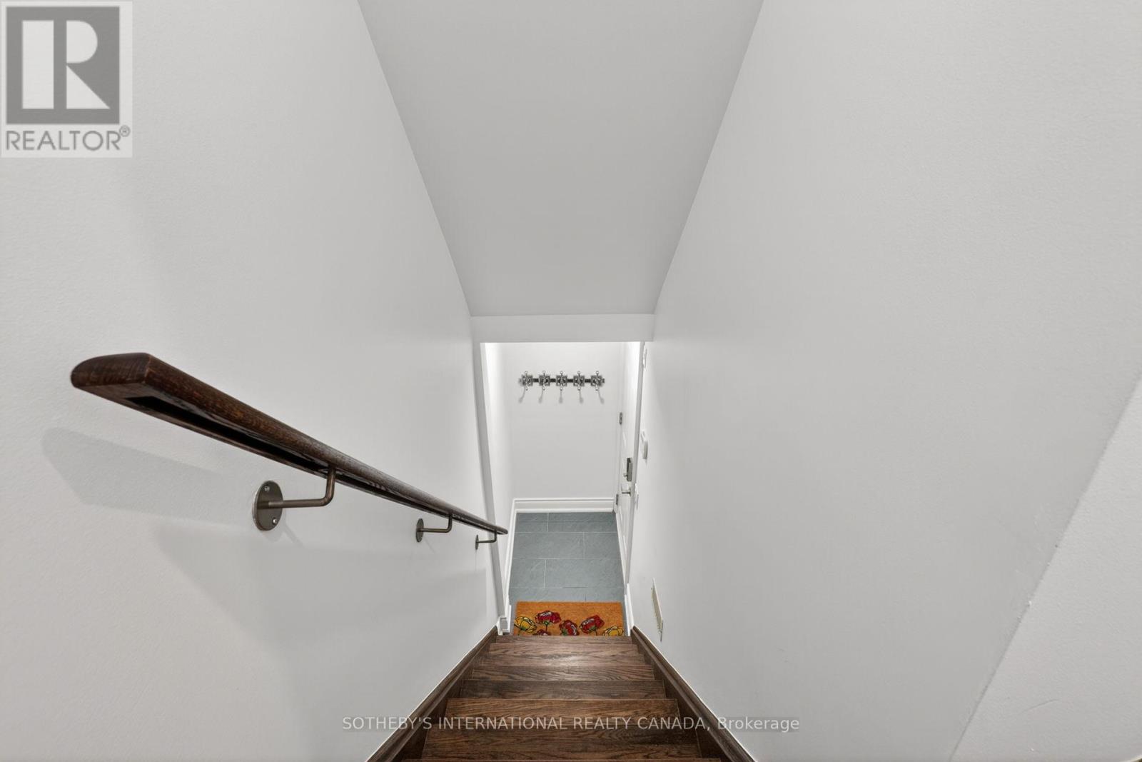 6 Tony Grande Lane, Toronto, Ontario  M6C 0A1 - Photo 40 - C13144310
