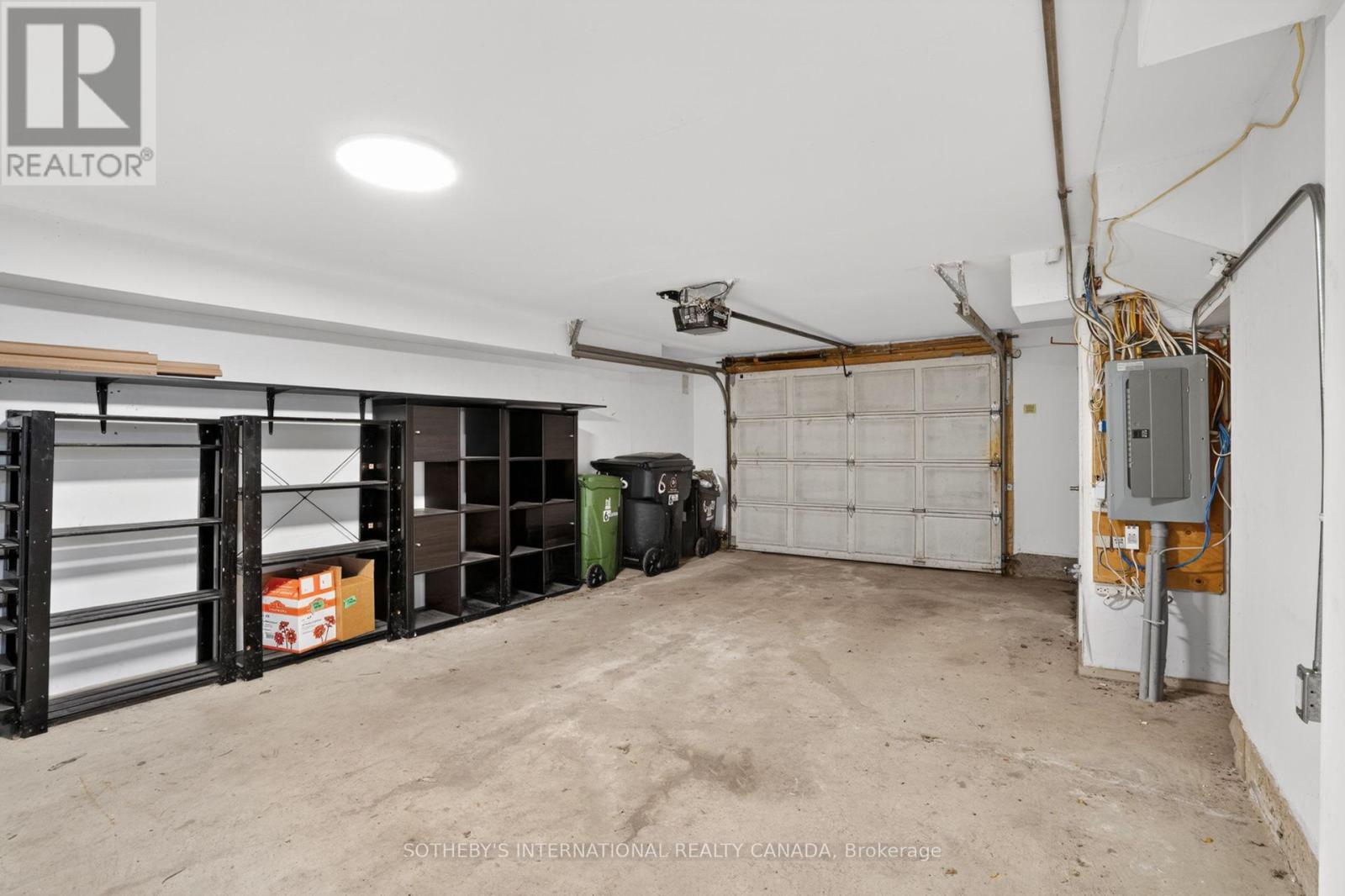 6 Tony Grande Lane, Toronto, Ontario  M6C 0A1 - Photo 41 - C13144310