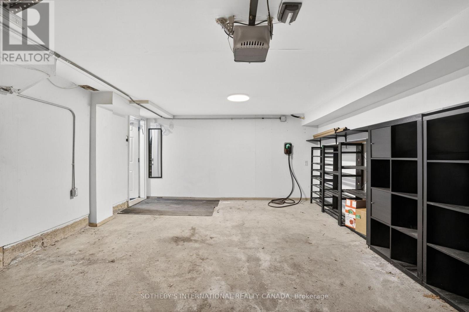 6 Tony Grande Lane, Toronto, Ontario  M6C 0A1 - Photo 43 - C13144310