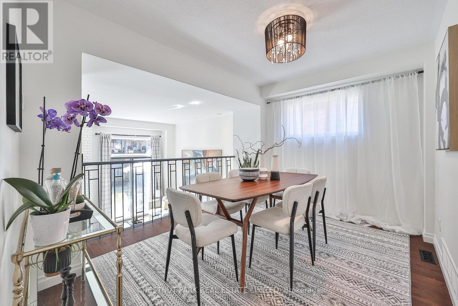 54 Loganberry Crescent, Toronto, Ontario  M2H 3H1 - Photo 13 - C13144322