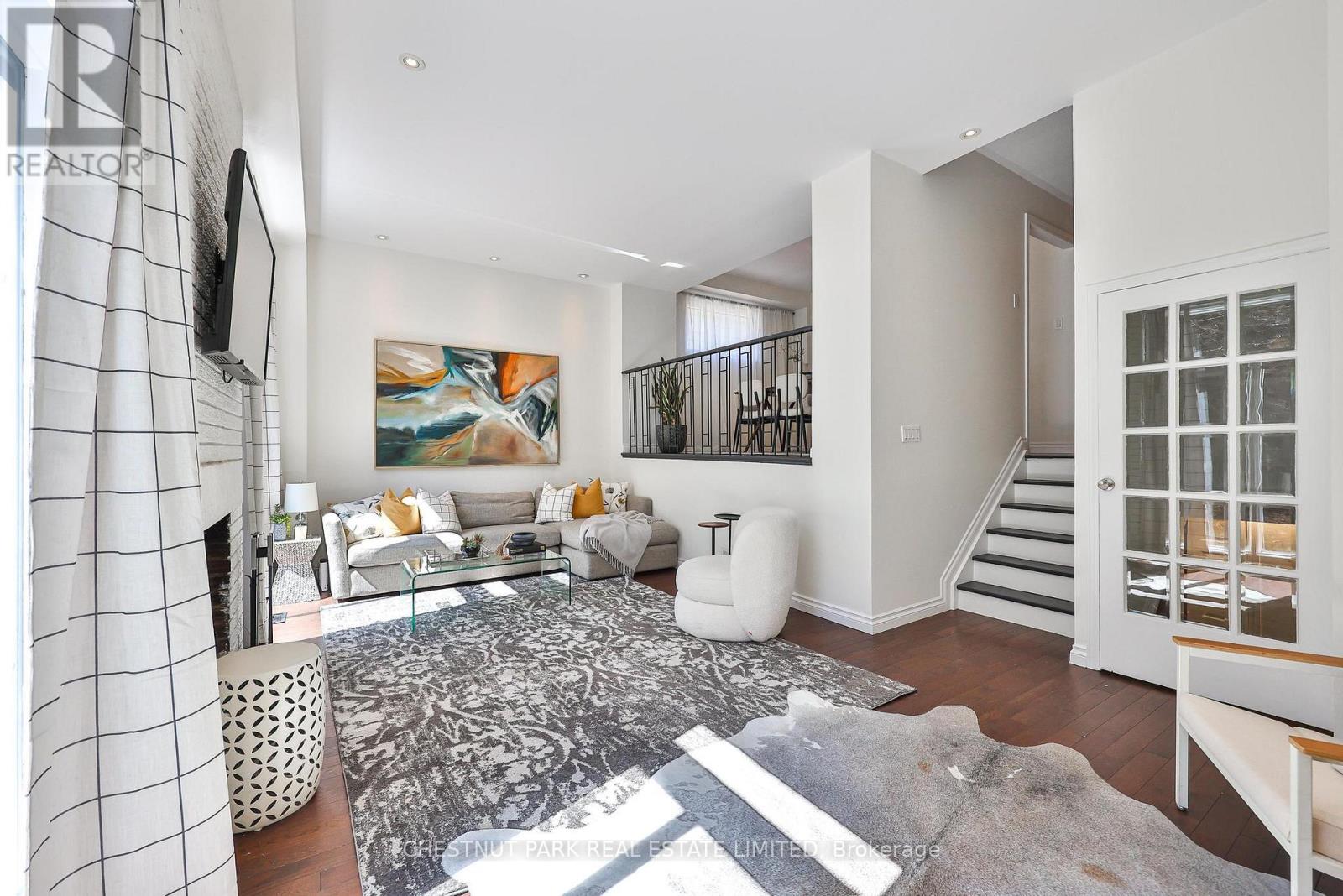 54 Loganberry Crescent, Toronto, Ontario  M2H 3H1 - Photo 5 - C13144322