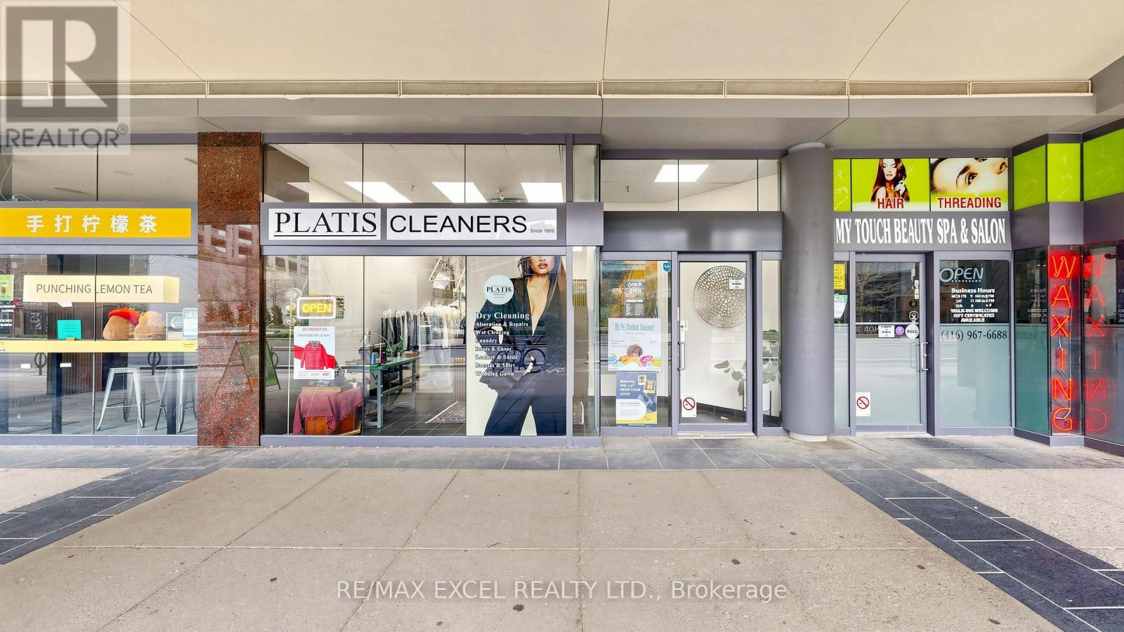 6 - 24 WELLESLEY STREET W, Toronto, Ontario