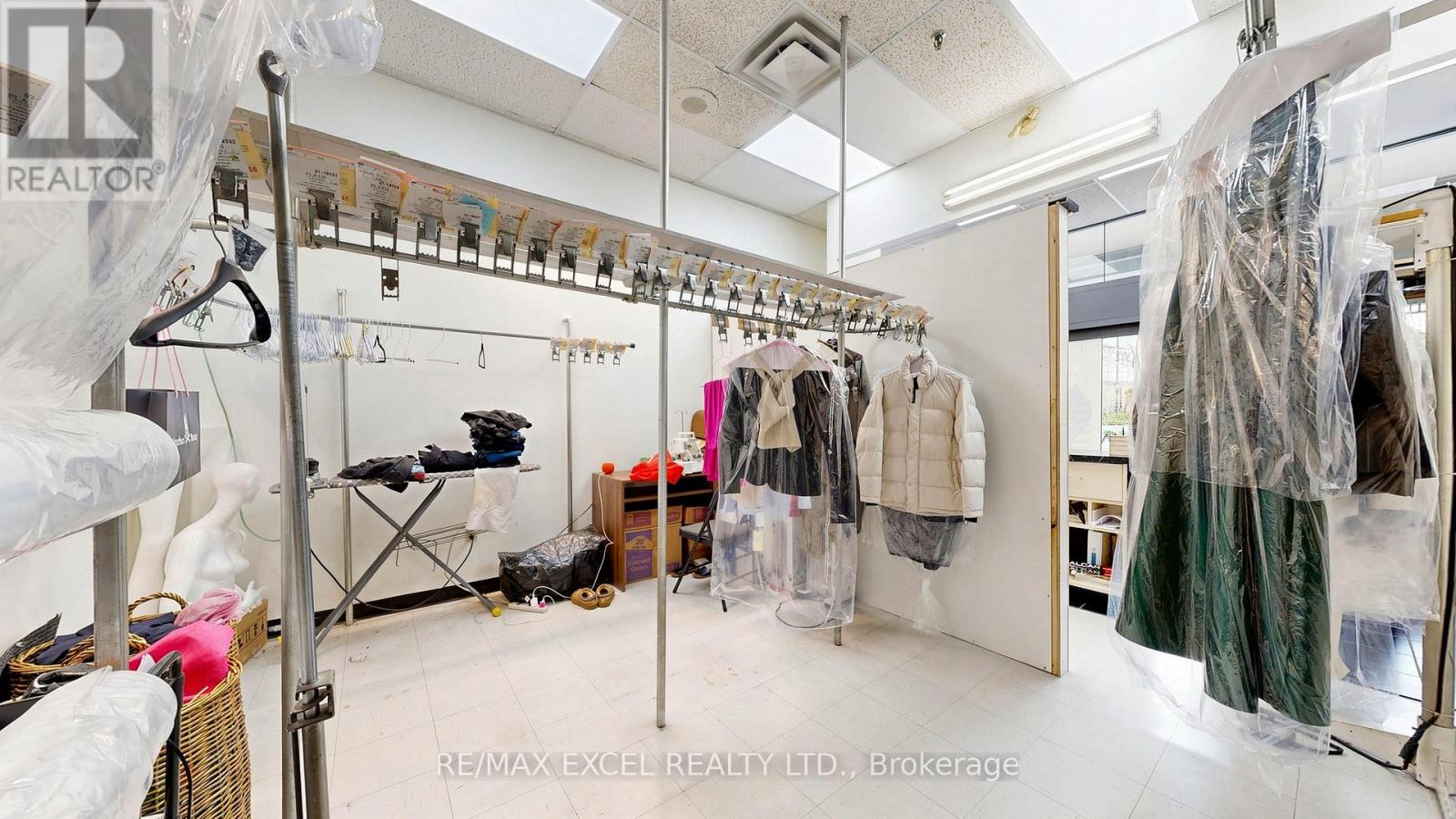 6 - 24 Wellesley Street W, Toronto, Ontario  M4Y 2X6 - Photo 13 - C13144382