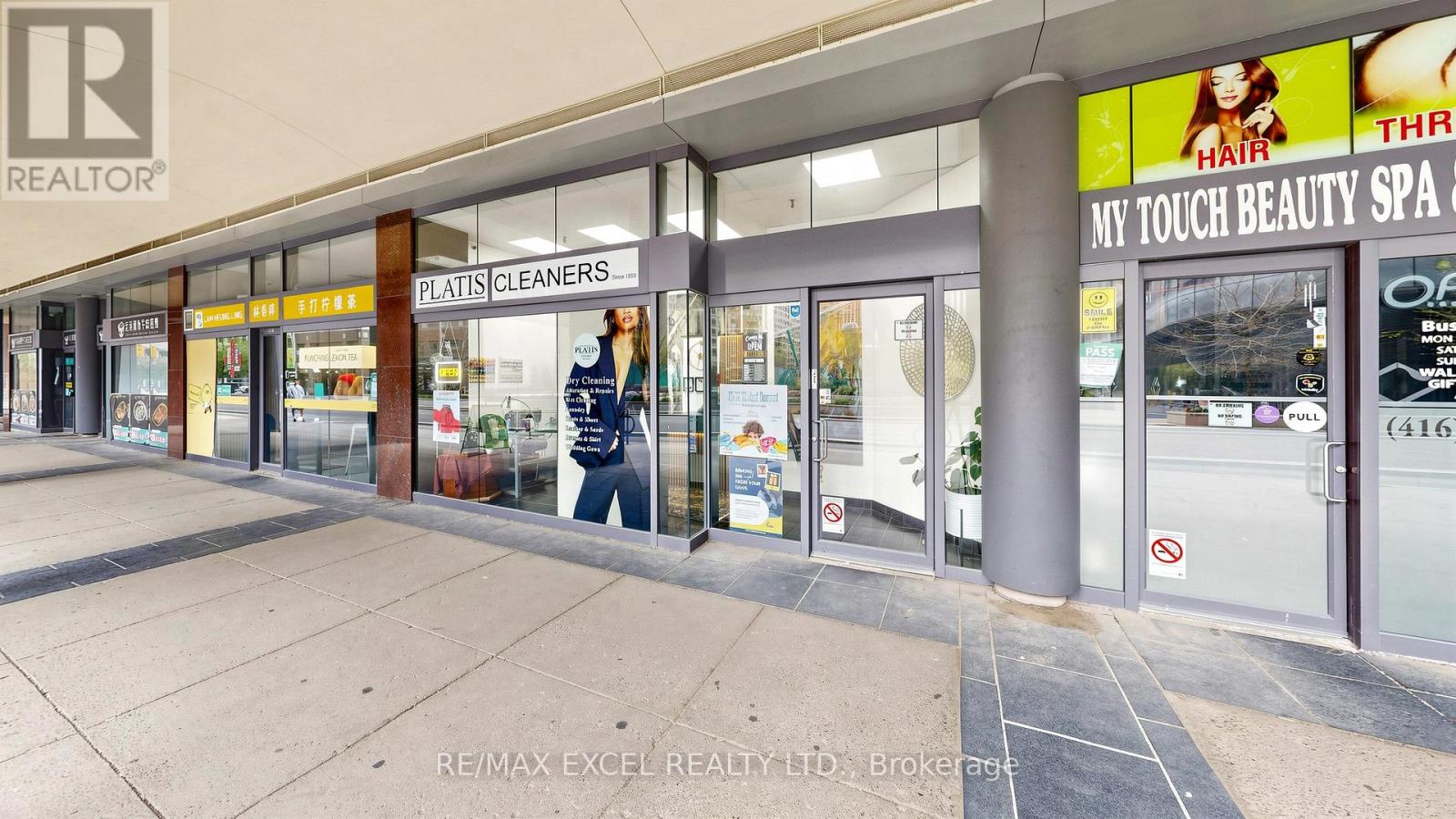 6 - 24 Wellesley Street W, Toronto, Ontario  M4Y 2X6 - Photo 2 - C13144382
