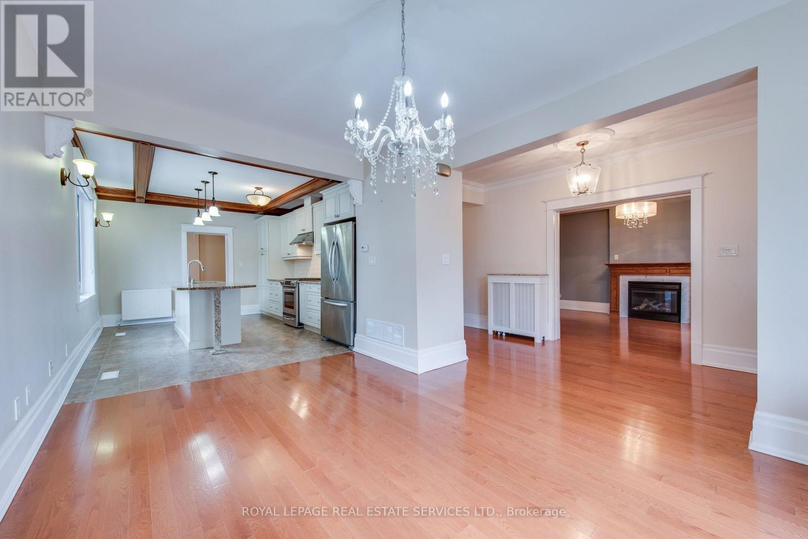 18 Shorncliffe Avenue, Toronto, Ontario M4V 1T1 - Photo 9 - C13144390