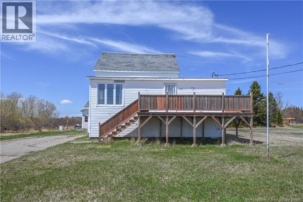 42 Rue Ferron Street, Cap-Bateau, New Brunswick  E8T 3E4 - Photo 1 - NB126885