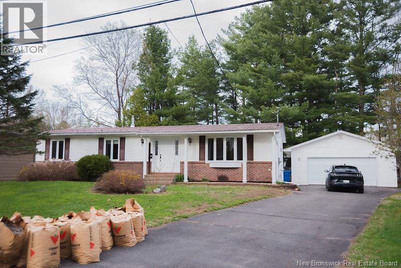 72 Hartt Street, Fredericton, New Brunswick  E3A 4X8 - Photo 1 - NB139525