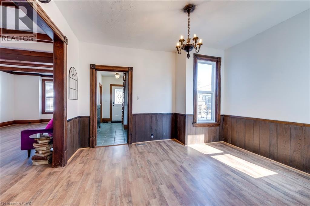 4456 Ellis Street, Niagara Falls, Ontario  L2E 1H4 - Photo 10 - 40806185