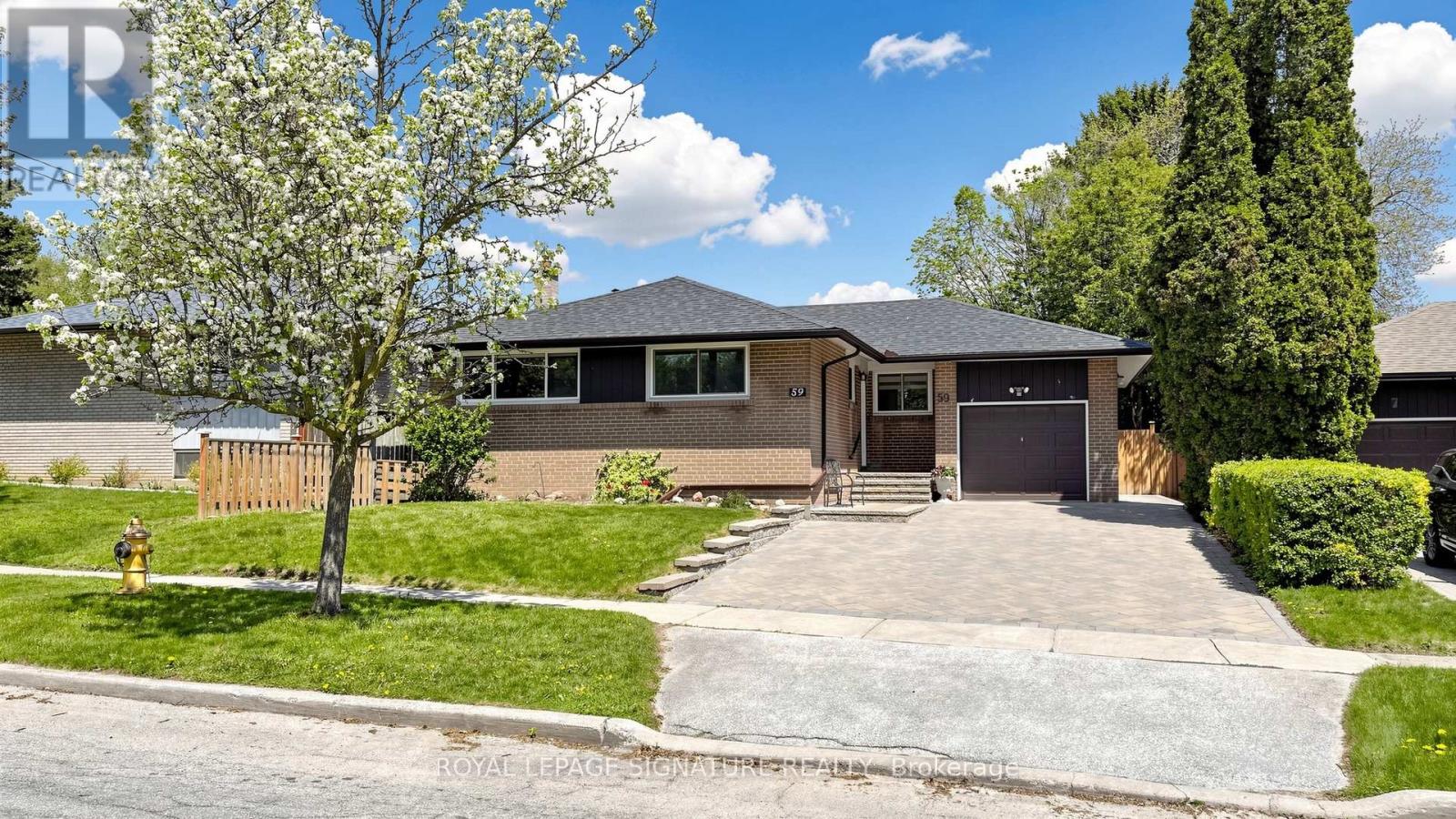59 WOODGARDEN CRESCENT, Toronto, Ontario