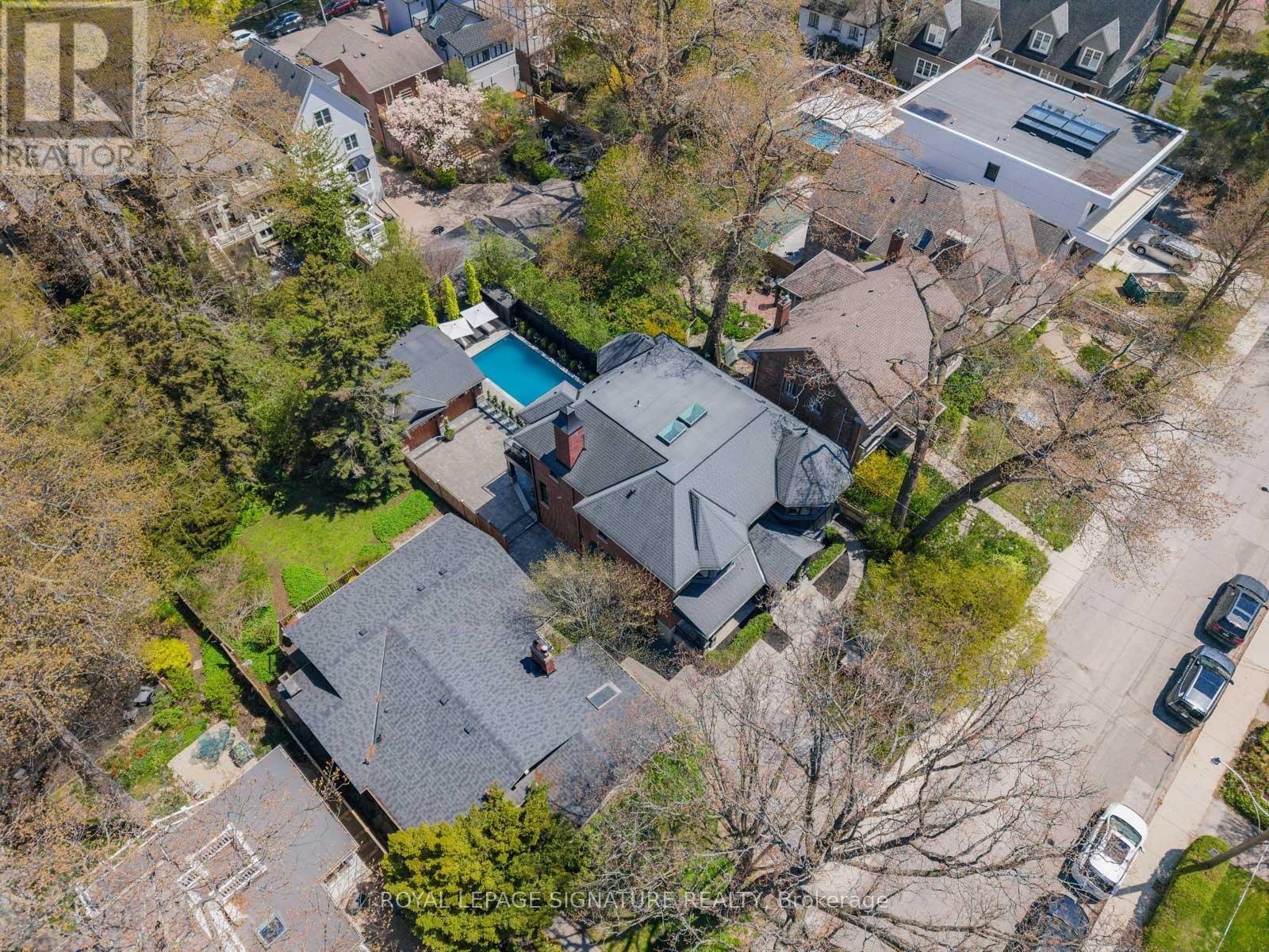 9 Neville Park Boulevard, Toronto, Ontario  M4E 3P5 - Photo 42 - E13144084