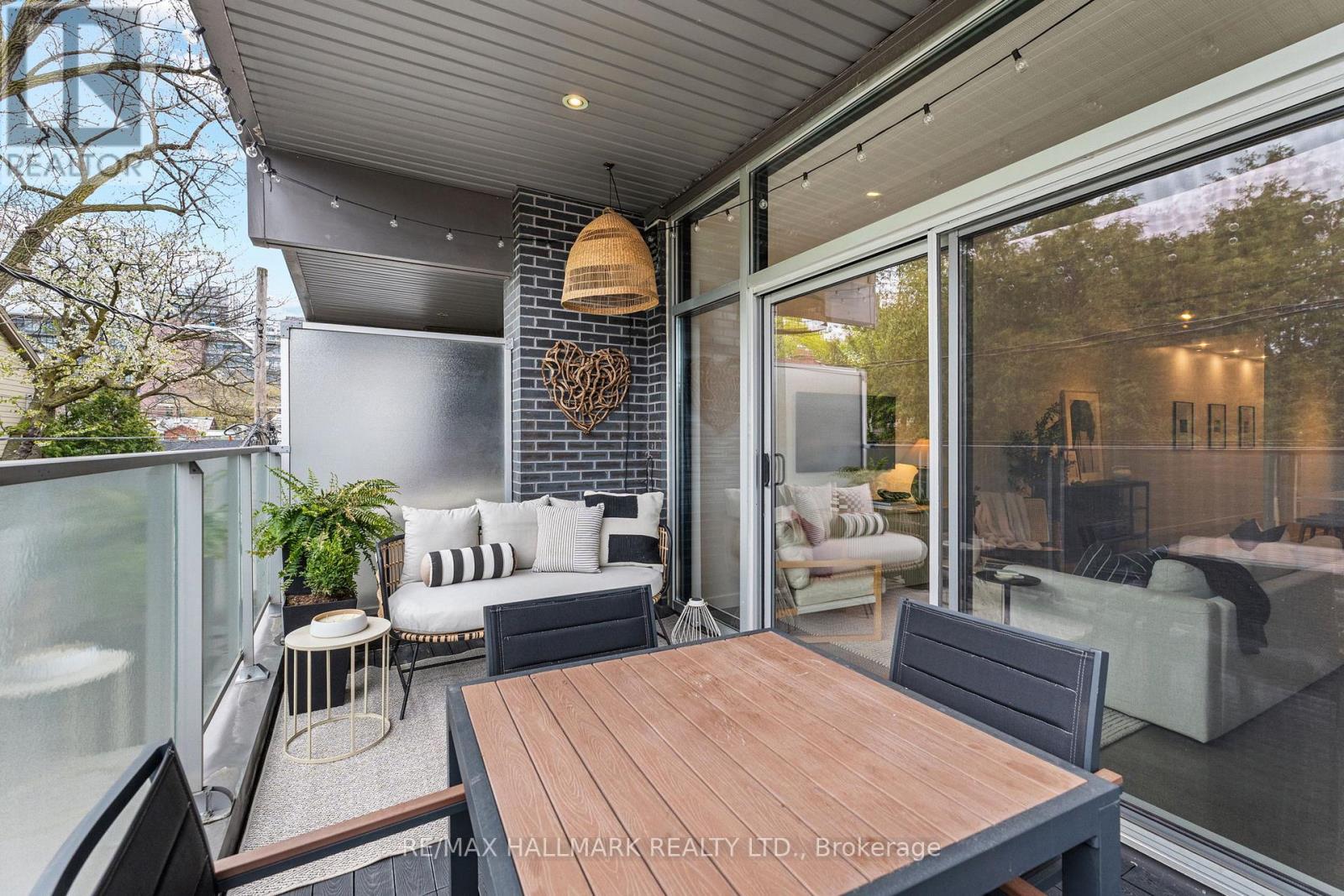 202 - 747 Queen Street E, Toronto, Ontario  M4M 1H3 - Photo 9 - E13144152