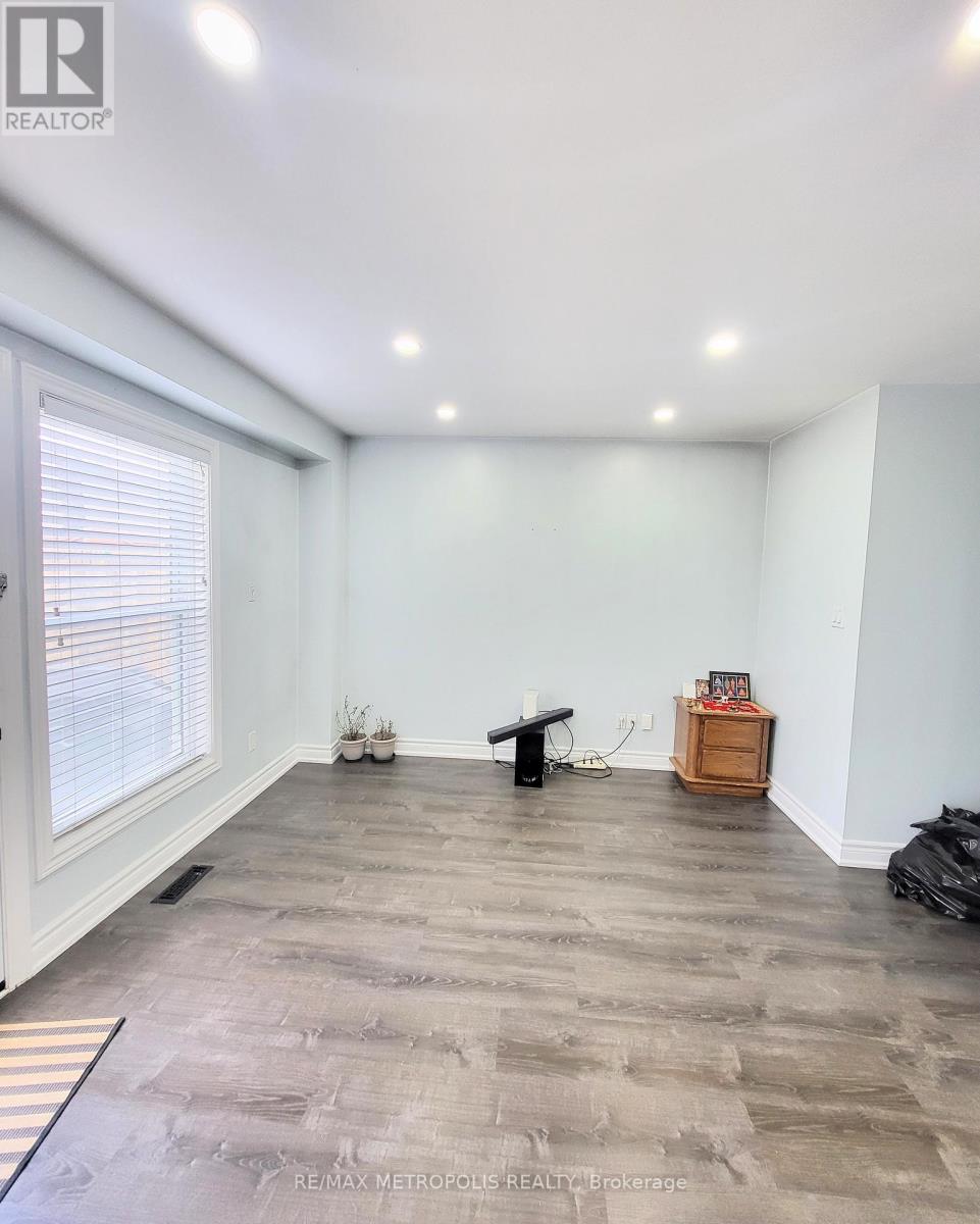 Main & Upper - 1192 Oxford Street, Oshawa, Ontario  L1J 6C8 - Photo 10 - E13144372