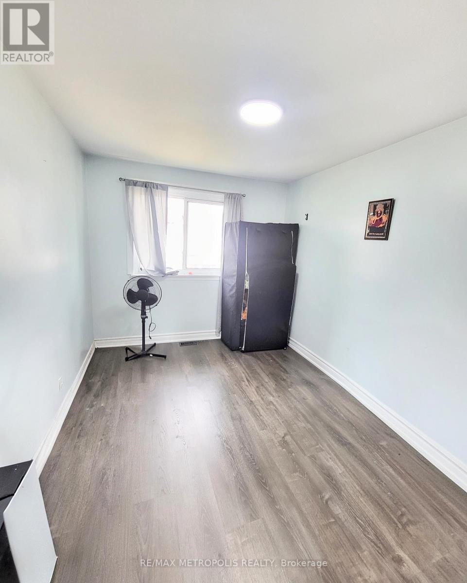 Main & Upper - 1192 Oxford Street, Oshawa, Ontario  L1J 6C8 - Photo 15 - E13144372