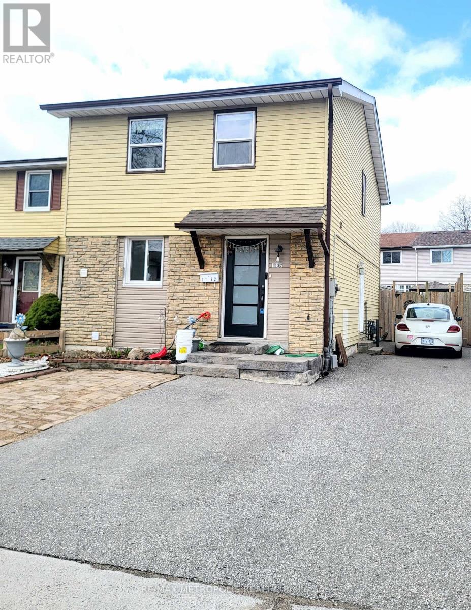 Main & Upper - 1192 Oxford Street, Oshawa, Ontario  L1J 6C8 - Photo 2 - E13144372