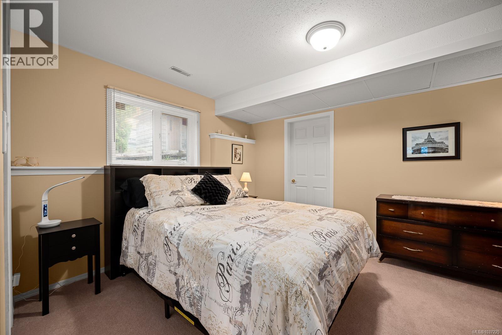 7627 Ships Point Rd, Fanny Bay, British Columbia  V0R 1W0 - Photo 55 - 1037225