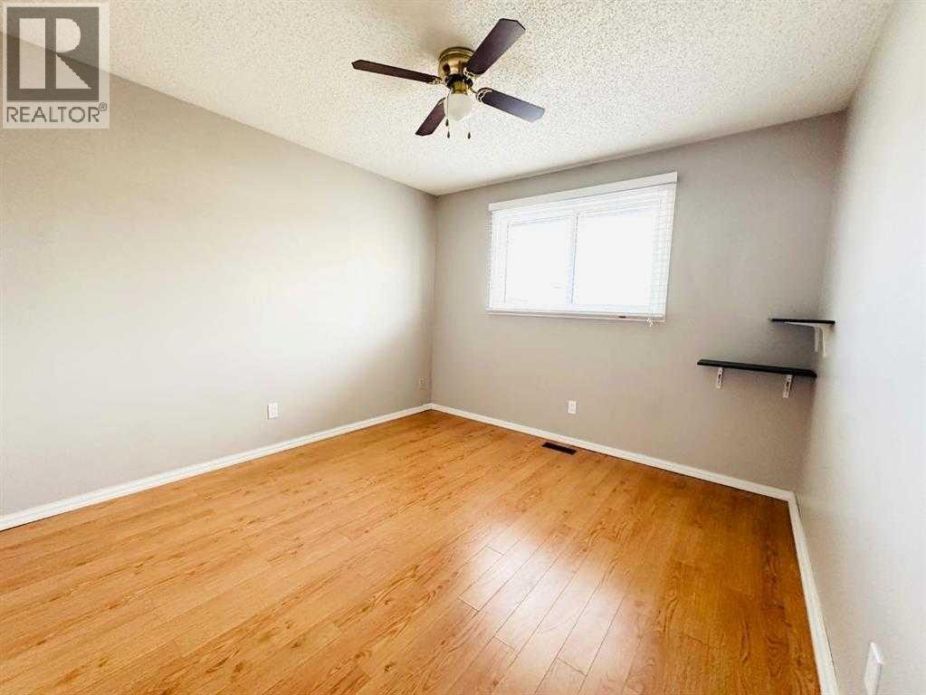 15 Pinecliff Close NE, Calgary, Alberta  T1Y 4N3 - Photo 7 - A2304632