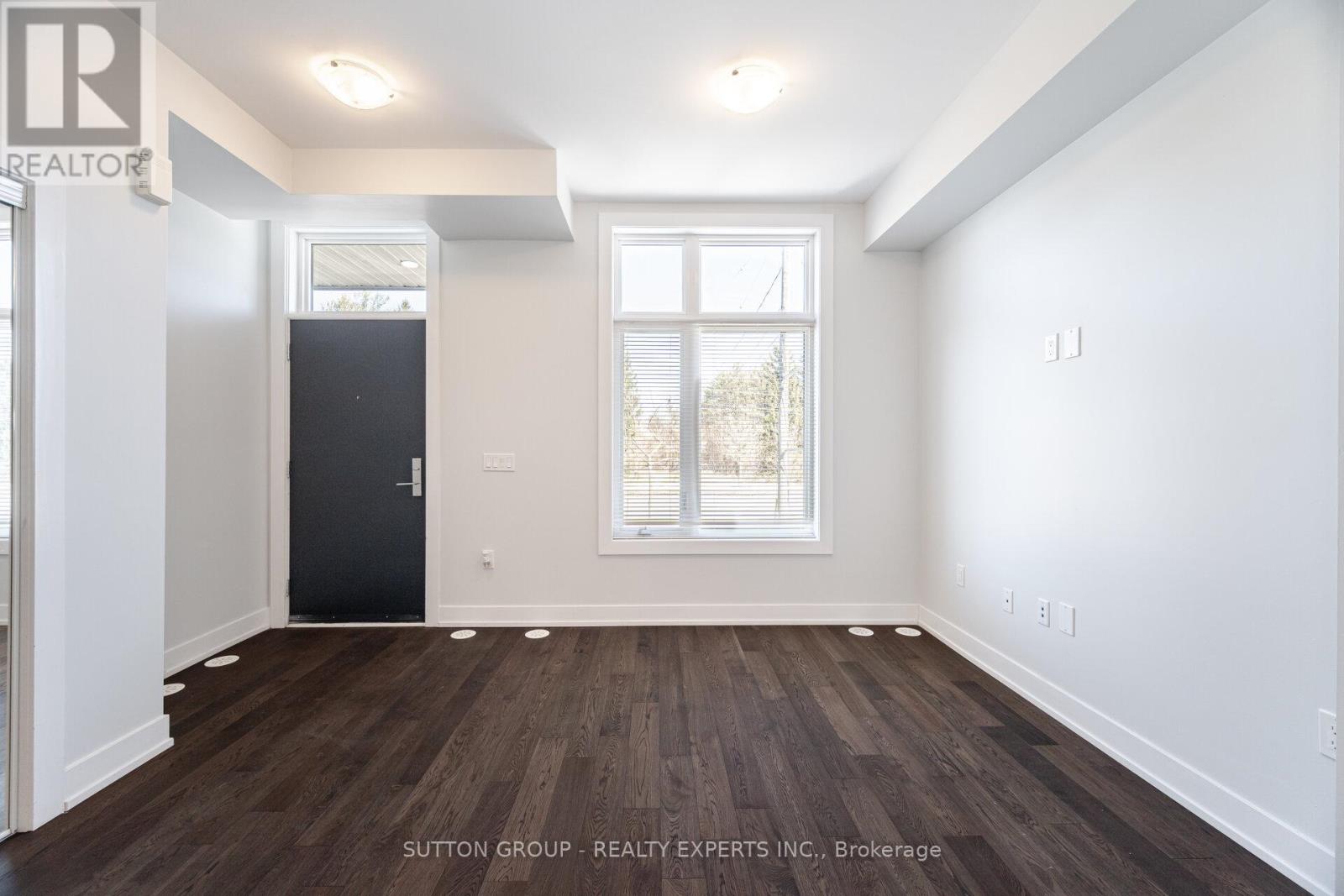 L109 - 9560 Islington Avenue, Vaughan, Ontario  L4H 4Z5 - Photo 10 - N13144056