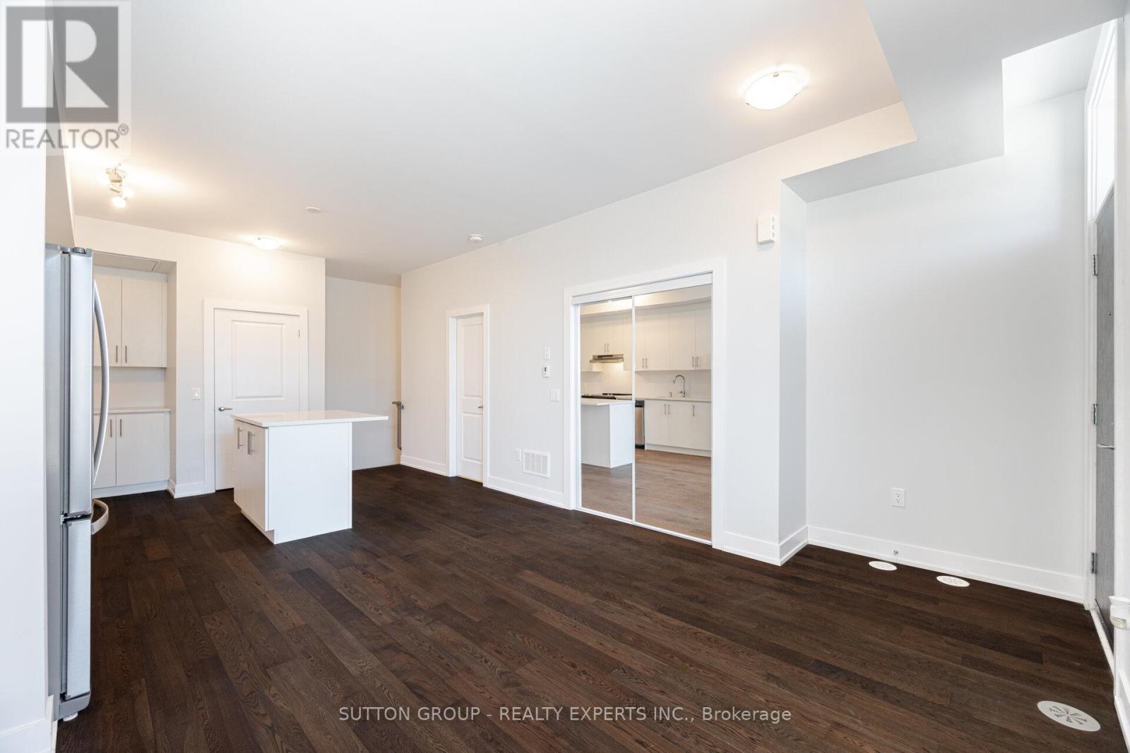 L109 - 9560 Islington Avenue, Vaughan, Ontario  L4H 4Z5 - Photo 13 - N13144056