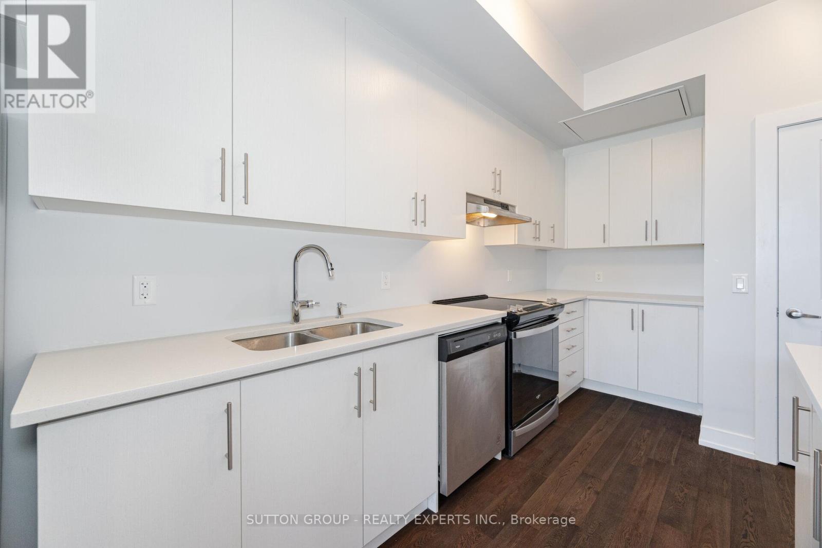 L109 - 9560 Islington Avenue, Vaughan, Ontario  L4H 4Z5 - Photo 19 - N13144056
