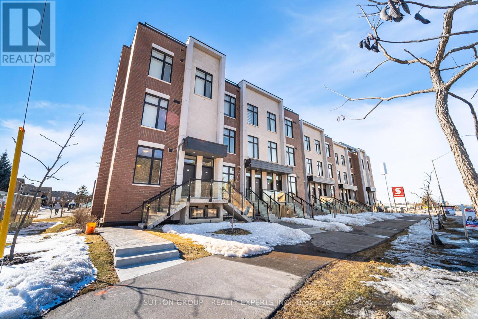 L109 - 9560 Islington Avenue, Vaughan, Ontario  L4H 4Z5 - Photo 2 - N13144056