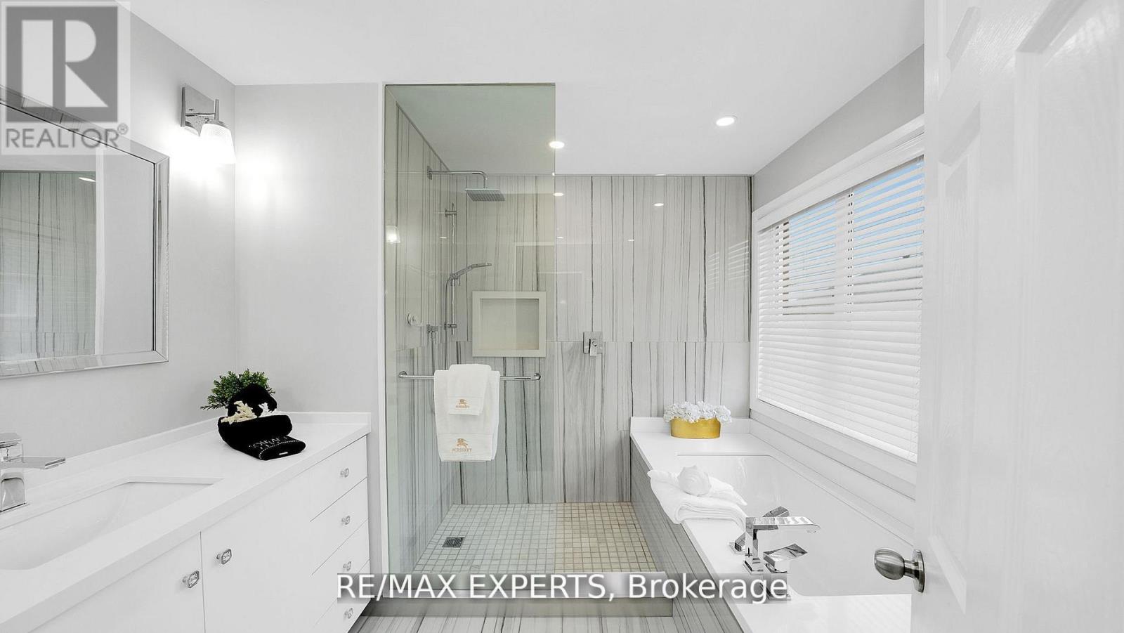 11 Crew Crescent, Vaughan, Ontario  L6A 3E9 - Photo 24 - N13144070