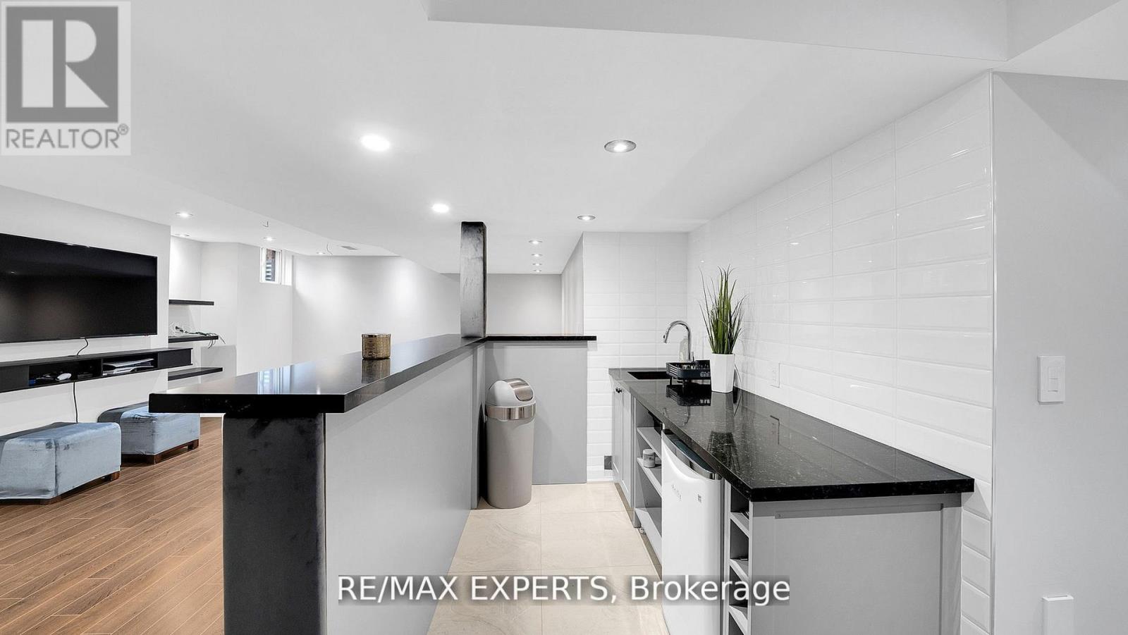 11 Crew Crescent, Vaughan, Ontario  L6A 3E9 - Photo 31 - N13144070