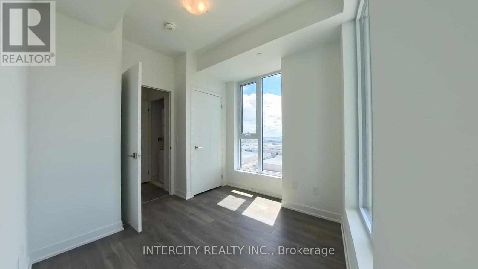 1710 - 474 Caldari Road, Vaughan, Ontario L4K 0R5 - Photo 13 - N13144080
