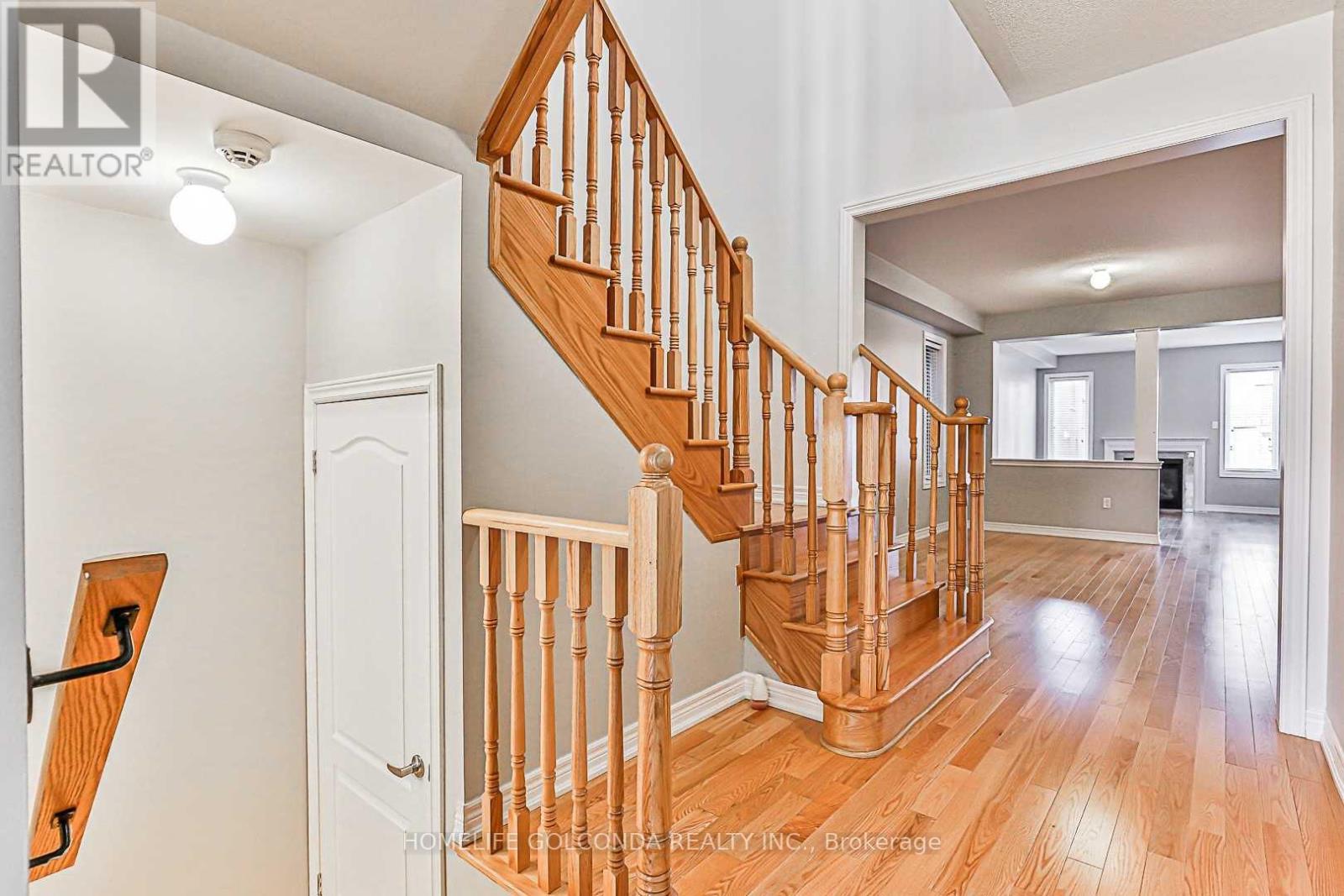 24 Applegate Drive, East Gwillimbury, Ontario  L9N 0R2 - Photo 11 - N13144280