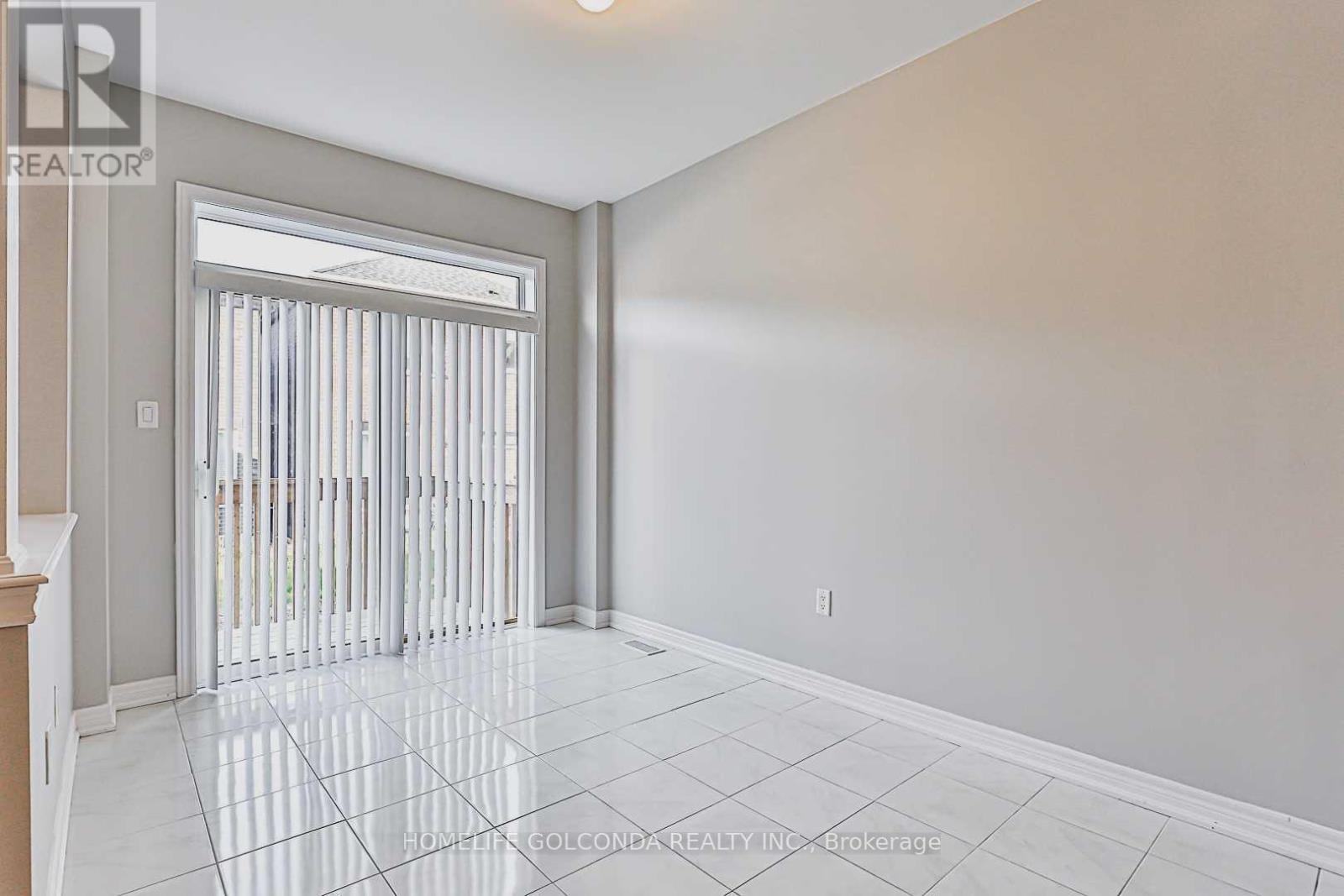 24 Applegate Drive, East Gwillimbury, Ontario  L9N 0R2 - Photo 6 - N13144280