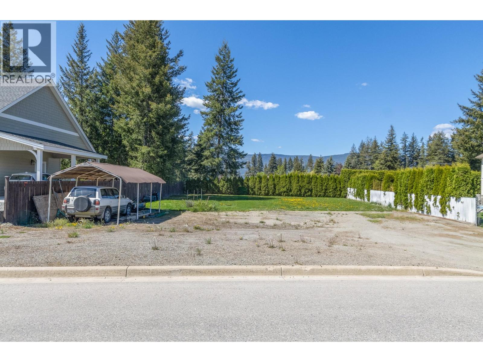 1081 23 Street SE, Salmon Arm, British Columbia  V1E 2J4 - Photo 1 - 10386007