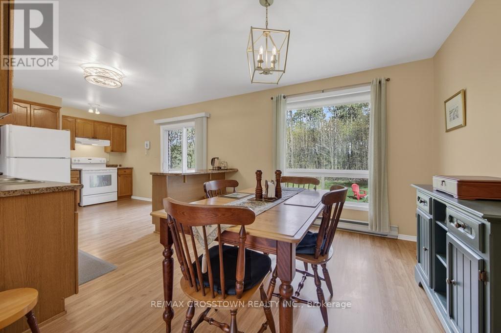 50 Withall Grove, Tiny, Ontario  L0L 2T0 - Photo 7 - S13144218