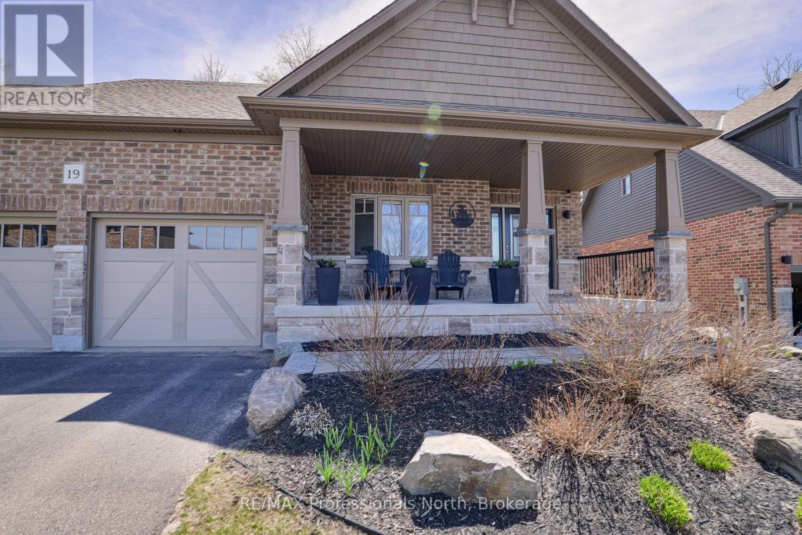 19 SELKIRK DRIVE, Huntsville, Ontario