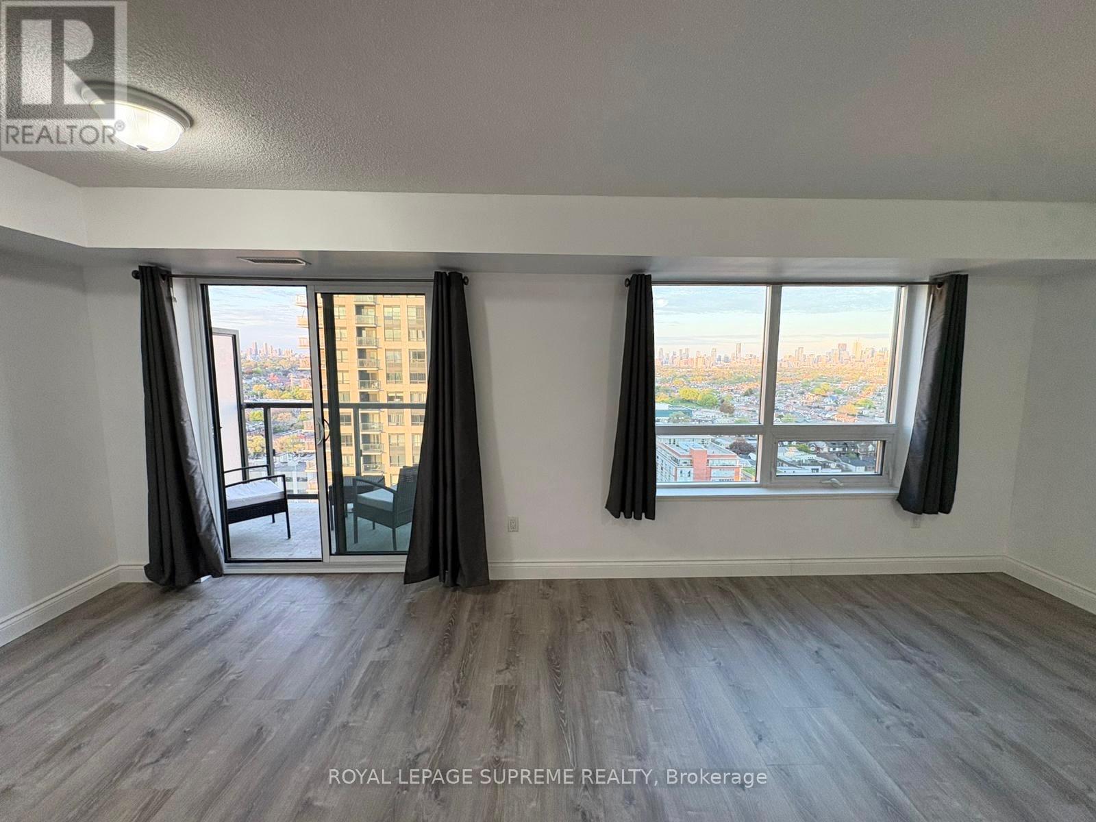 2102 - 1420 Dupont Street, Toronto, Ontario  M6H 0C2 - Photo 5 - W12994910