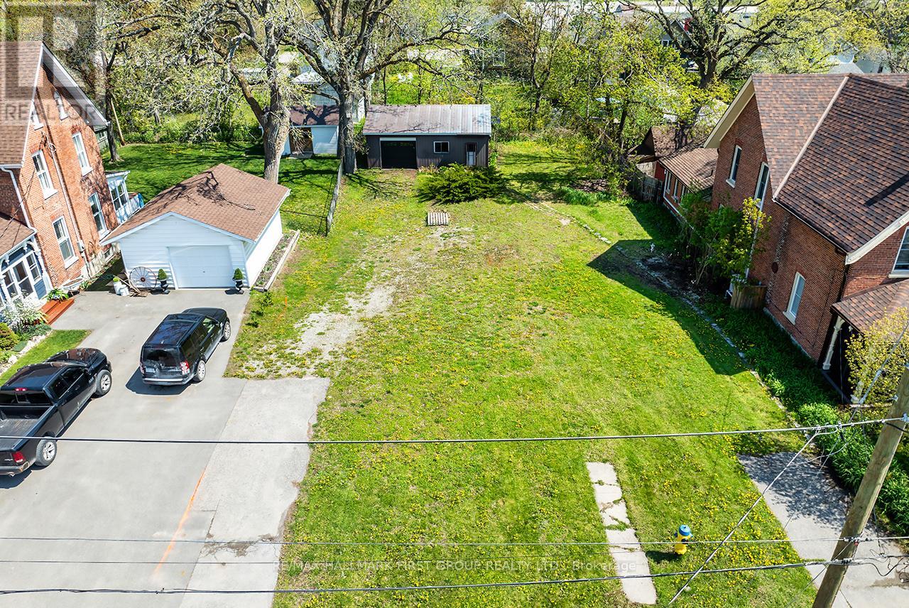 38 Oak Street, Kawartha Lakes (Fenelon Falls), Ontario  K0M 1N0 - Photo 11 - X13076758