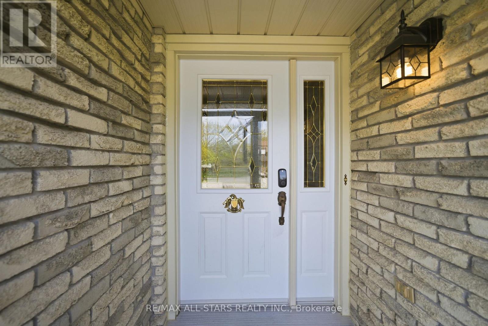 39 Orchard Road, Scugog, Ontario  L9L 1G6 - Photo 8 - E13143208