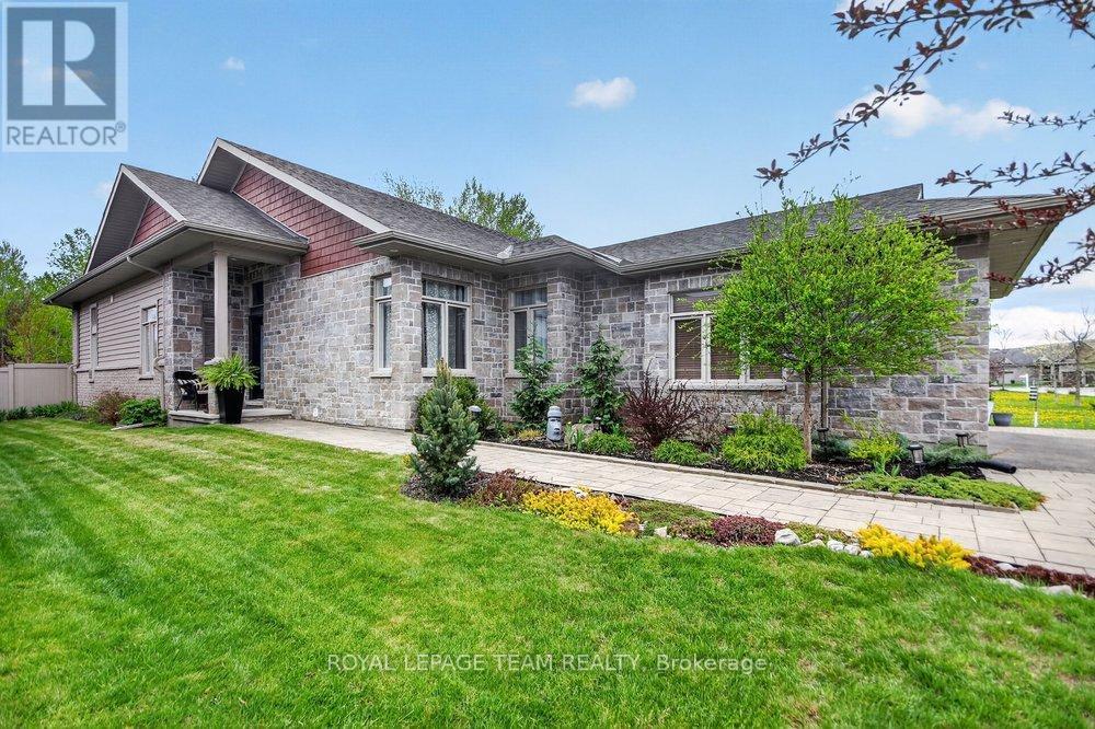 226 Royal Landing Gate, North Grenville, Ontario  K0G 1J0 - Photo 3 - X13134950
