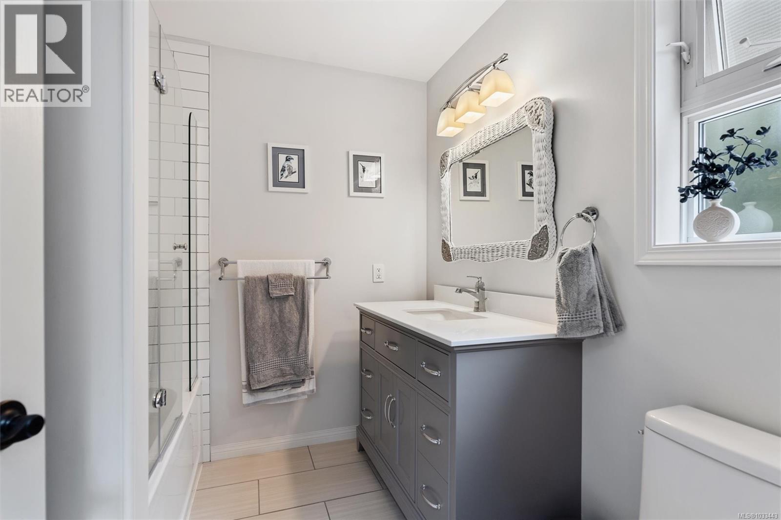 5729 East Sooke Rd, Sooke, British Columbia  V9Z 0Z6 - Photo 26 - 1033443