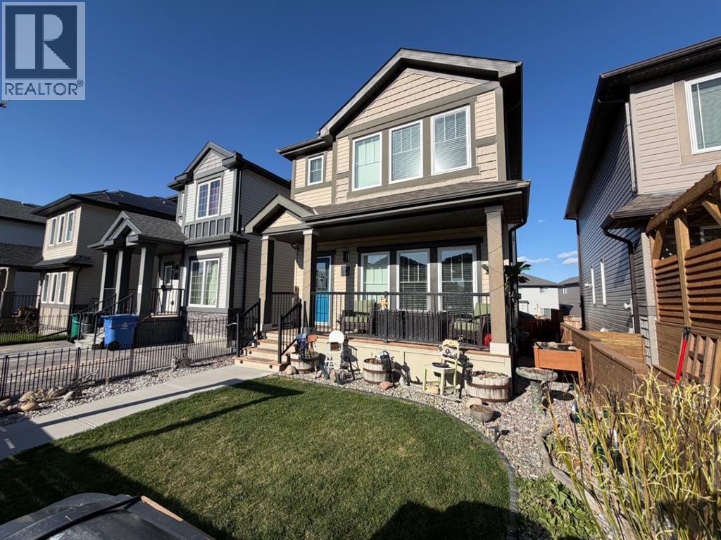 527 Moonlight Lane W, Lethbridge, Alberta  T1J 5K1 - Photo 3 - A2312472